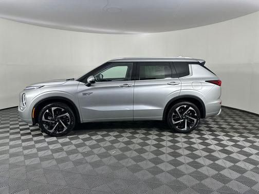 2025 Mitsubishi Outlander PHEV SEL