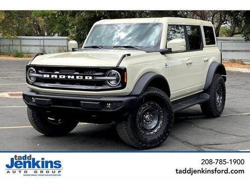 2025 Ford Bronco Outer Banks