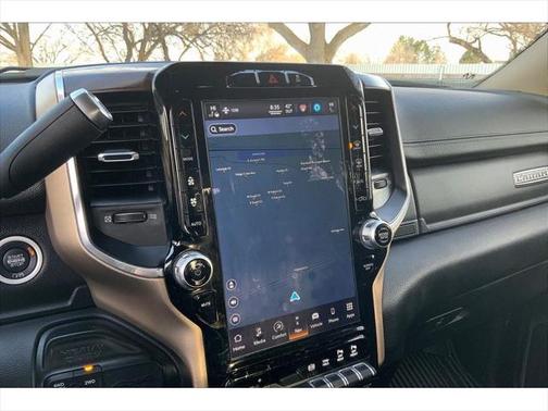 2022 RAM 3500 Laramie Crew Cab 4x4 8' Box