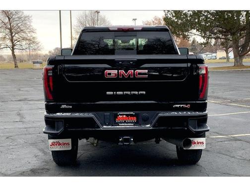 2024 GMC Sierra 2500 AT4
