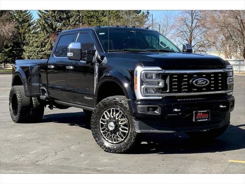 2023 Ford F-450 Lariat