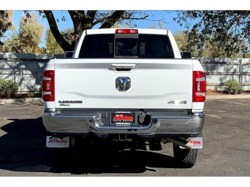 2024 RAM 2500 Laramie Crew Cab 4x4 6'4' Box