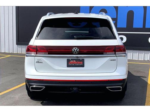 Opal White Pearl 2024 Volkswagen Atlas 2.0T SEL