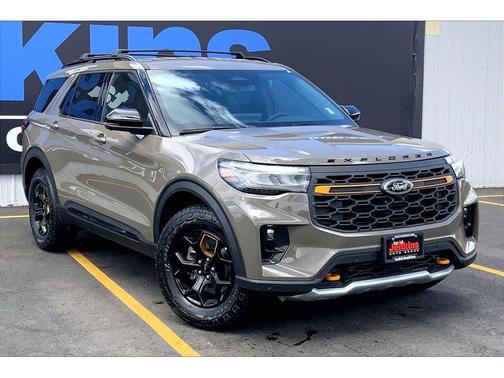 Marsh Gray 2026 Ford Explorer Tremor