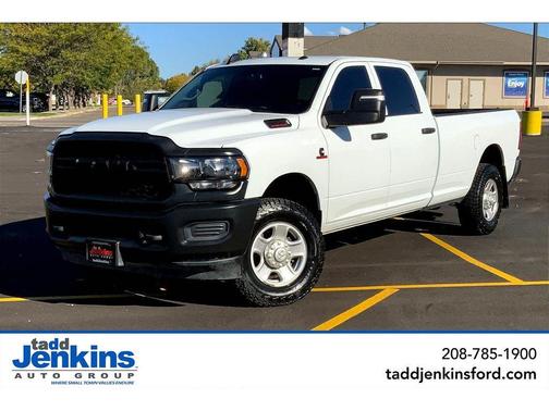 2023 RAM 2500 Tradesman Crew Cab 4x4 8' Box