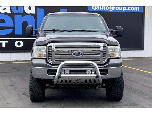 Black Clearcoat 2005 Ford F-350 XLT Crew Cab Super Duty