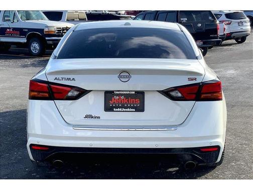 2023 Nissan Altima SR FWD