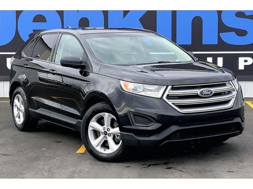 Tuxedo Black Metallic 2015 Ford Edge SE