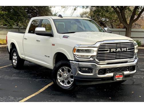 2020 RAM 2500 Laramie Crew Cab 4X4 6'4' Box