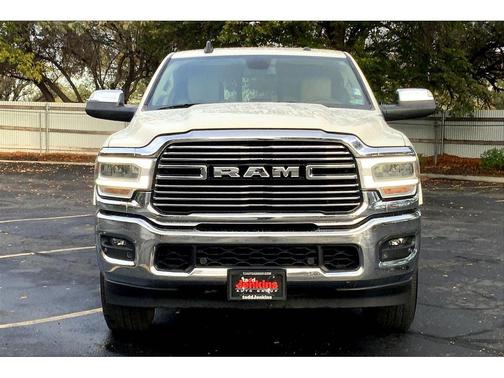 2020 RAM 2500 Laramie Crew Cab 4X4 6'4' Box