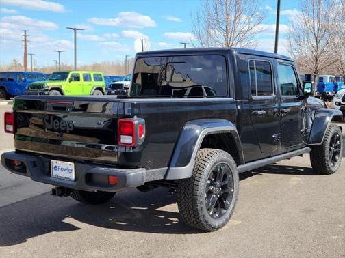 2025 Jeep Gladiator Nighthawk