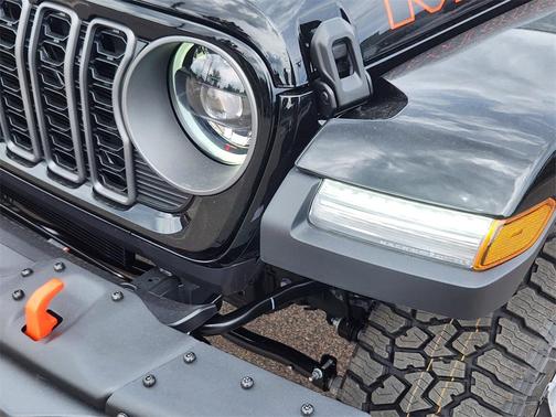2025 Jeep Gladiator Mojave X