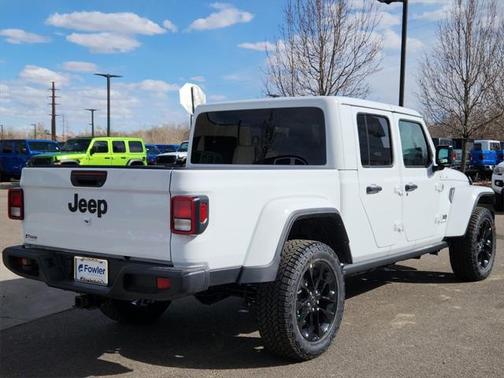 2025 Jeep Gladiator Nighthawk
