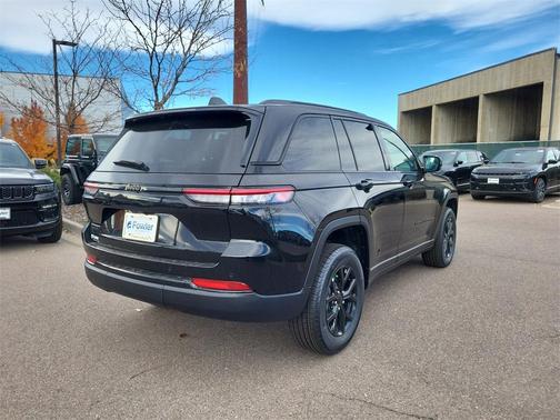2025 Jeep Grand Cherokee Altitude