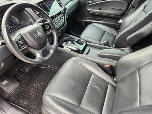 2021 Honda Pilot Touring 8-Passenger