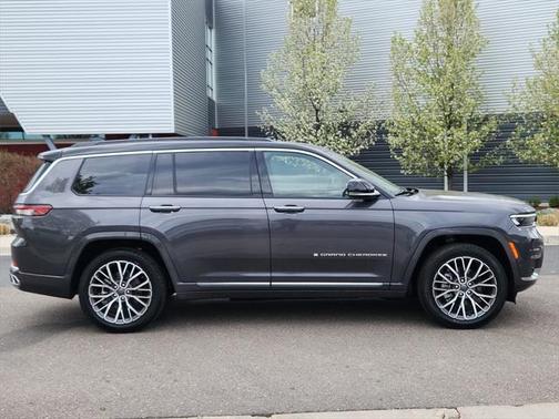 2025 Jeep Grand Cherokee L Summit Reserve