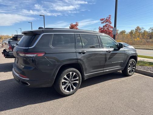 2022 Jeep Grand Cherokee L Overland
