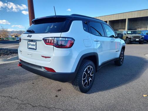 2026 Jeep Compass Trailhawk