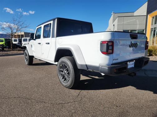 2026 Jeep Gladiator Sport S