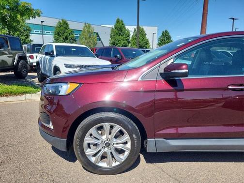 2023 Ford Edge Titanium