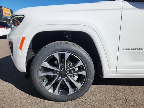 2025 Jeep Grand Cherokee Overland