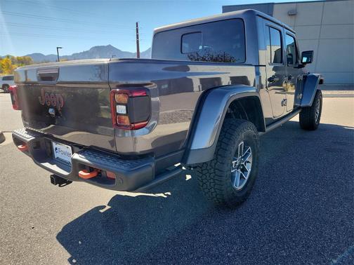 2025 Jeep Gladiator Mojave X