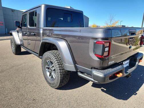 2025 Jeep Gladiator Mojave X