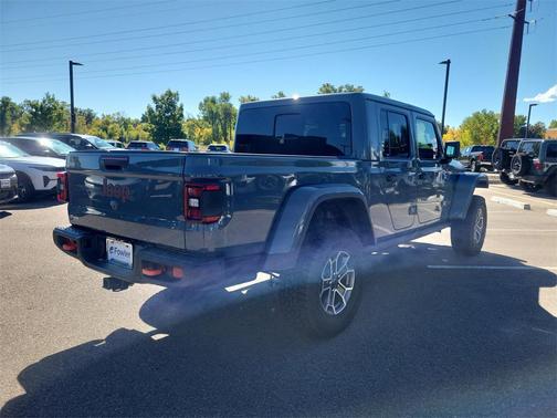 2025 Jeep Gladiator Mojave X