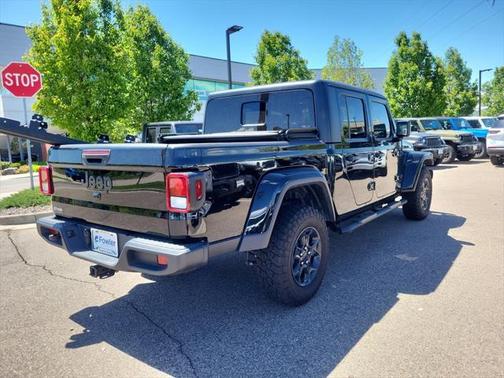 2023 Jeep Gladiator Willys 4x4