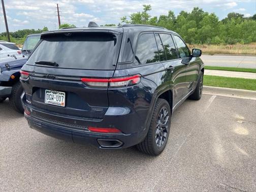 2024 Jeep Grand Cherokee Summit