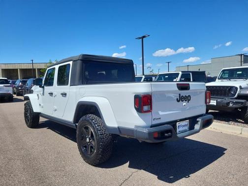2022 Jeep Gladiator Sport S