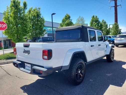 2022 Jeep Gladiator Sport S