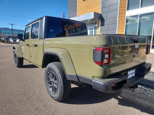 2026 Jeep Gladiator Sport S