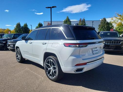 2025 Jeep Grand Cherokee Summit