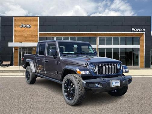 2025 Jeep Gladiator Nighthawk