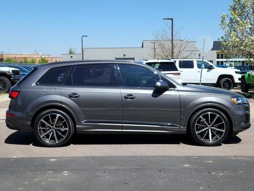 2022 Audi Q7 55 Prestige
