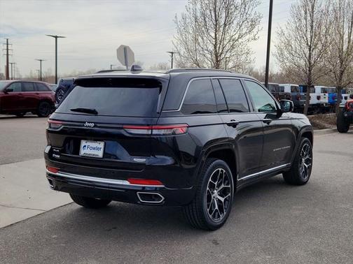 2025 Jeep Grand Cherokee Summit