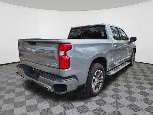Sterling Gray Metallic 2024 Chevrolet Silverado 1500 High Country