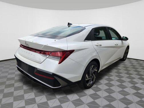 Serenity White 2025 Hyundai ELANTRA SEL