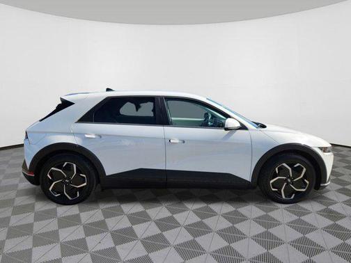 2022 Hyundai IONIQ 5 SEL