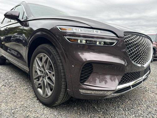 Barossa Burgundy 2023 Genesis GV70 2.5T AWD