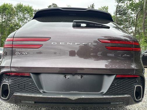 Barossa Burgundy 2023 Genesis GV70 2.5T AWD