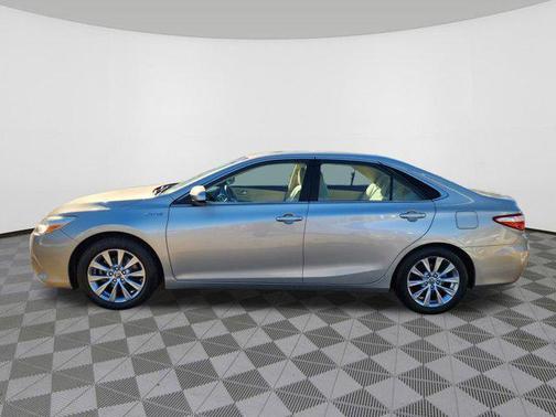 2017 Toyota Camry Hybrid LE