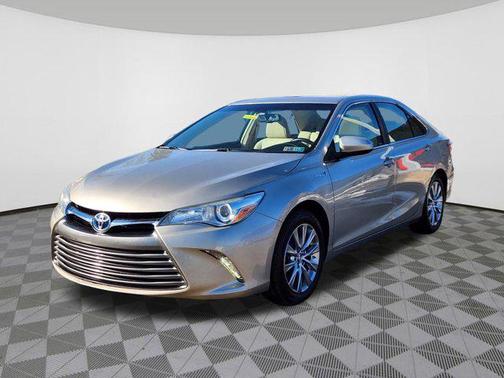 2017 Toyota Camry Hybrid LE