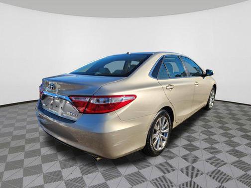 2017 Toyota Camry Hybrid LE