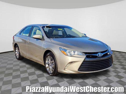 2017 Toyota Camry Hybrid LE