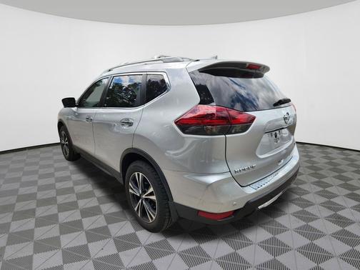 Brilliant Silver Metallic 2019 Nissan Rogue SV