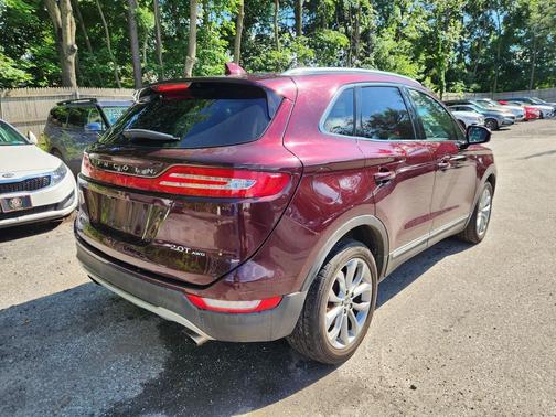 Ruby Red Metallic Tinted Clearcoat 2017 Lincoln MKC Select