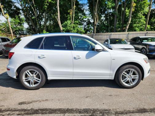 Ibis White 2013 Audi Q5 3.0T Premium Plus