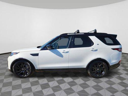 Fuji White 2020 Land Rover Discovery Landmark Edition